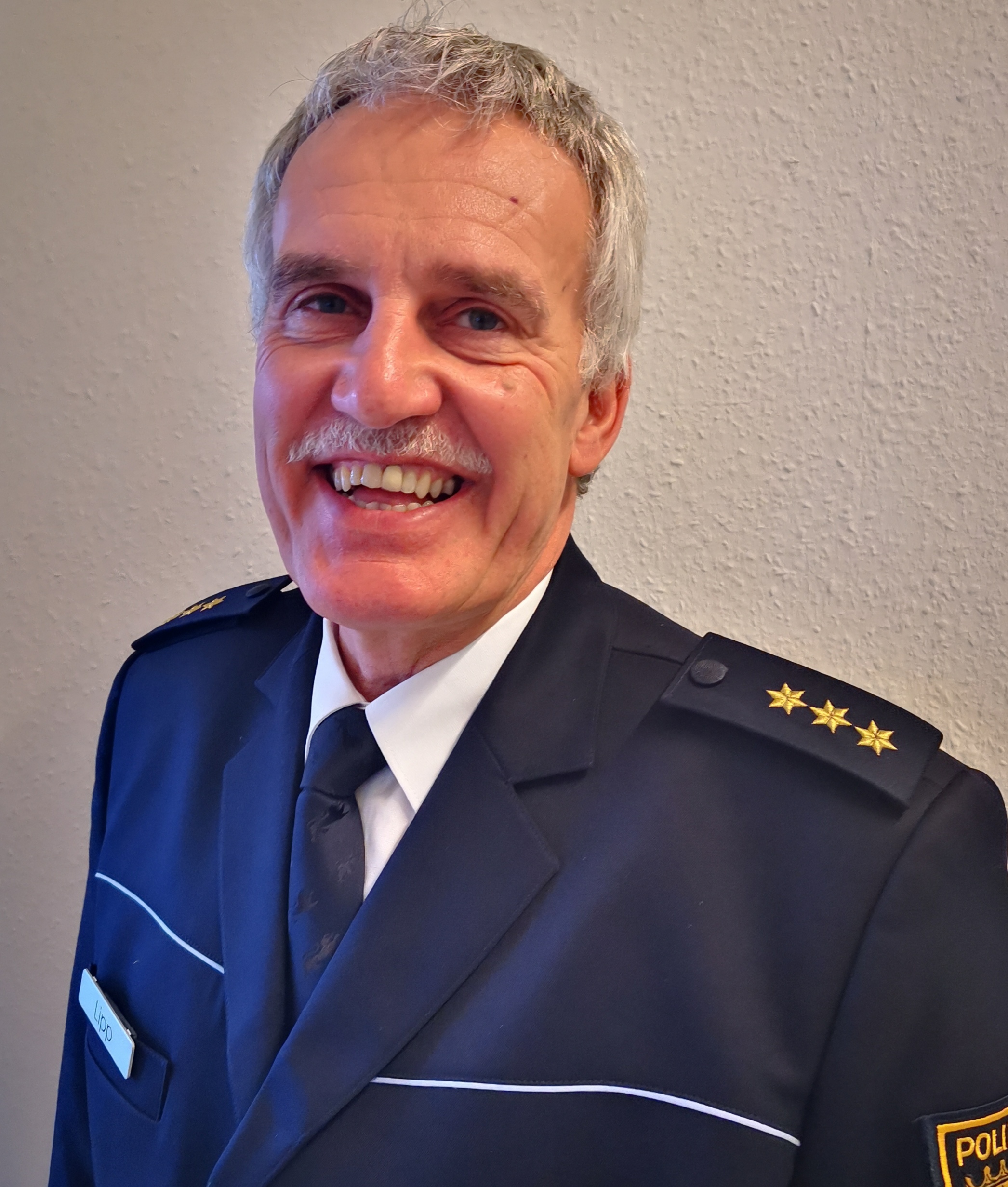 Leiter des Polizeireviers Nürtingen Polizeidirektor Mathias Lipp in den Ruhestand verabschiedet
